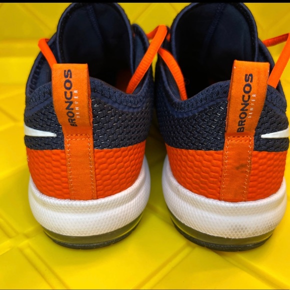 OOS & RARE Men's Nike Navy/Orange Denver Broncos Air Max Typha 2 Shoes 8.5 - Picture 11 of 11